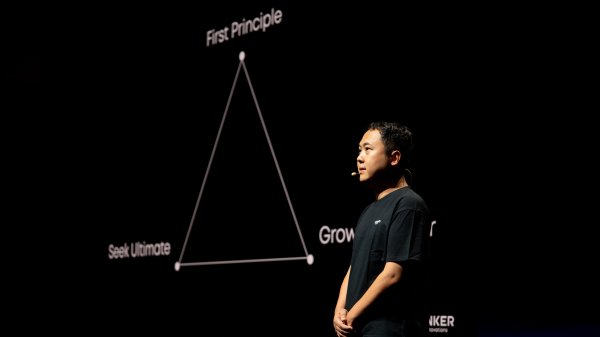 趣炒股 独家对话安克CEO阳萌：当我坚信的“西天”突然崩塌